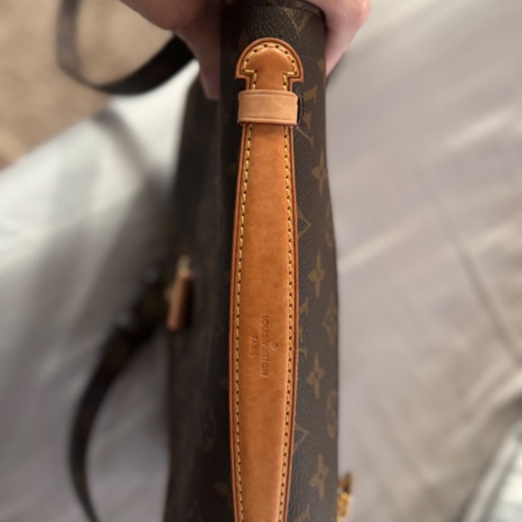 Louis Vuitton Pochette Metis - Picture 14 of 15